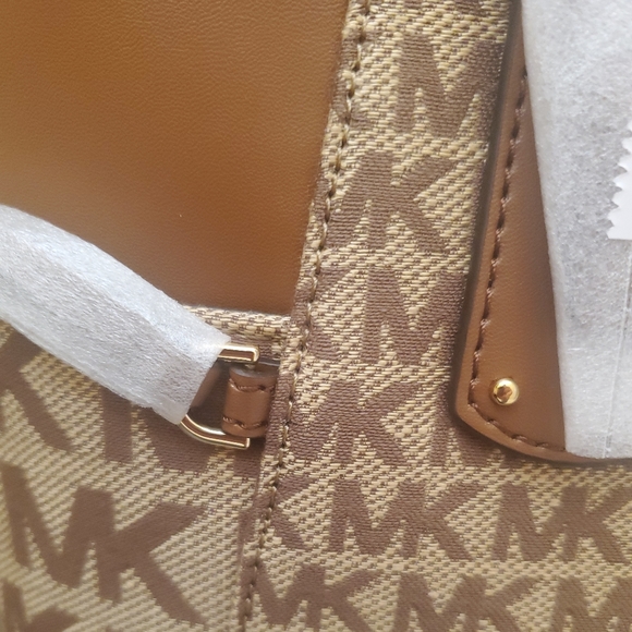 Michael kors Voyager Set Logo Jacquard East West Tote Shoulder Bag - Picture 11 of 14